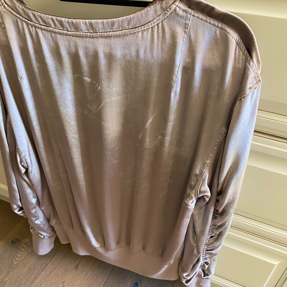 Velvet top, great condition.